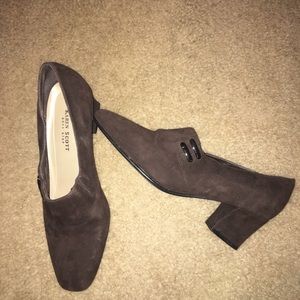 Karen Scott Soft Step Brown Heels